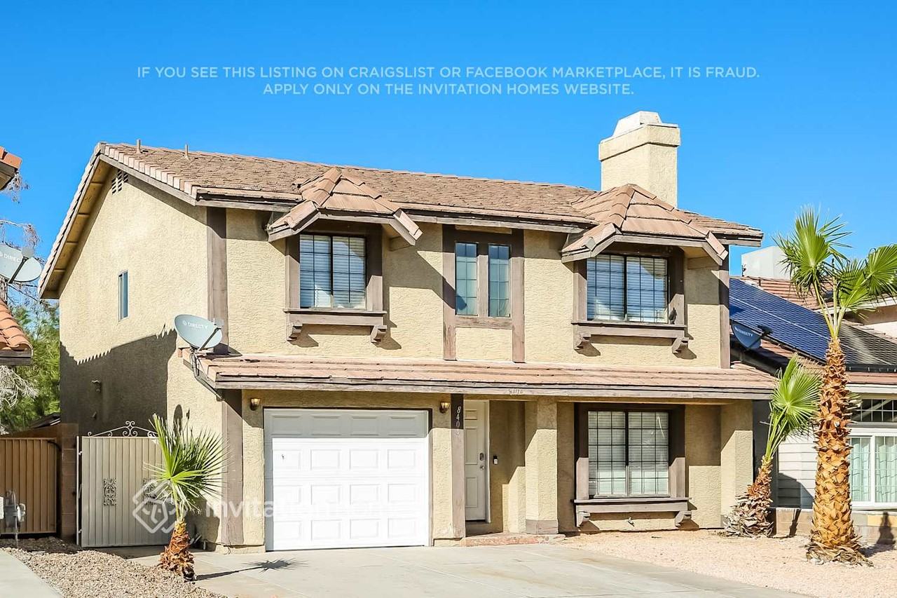 8404 Stapleton Ave - Photo 4 of 18