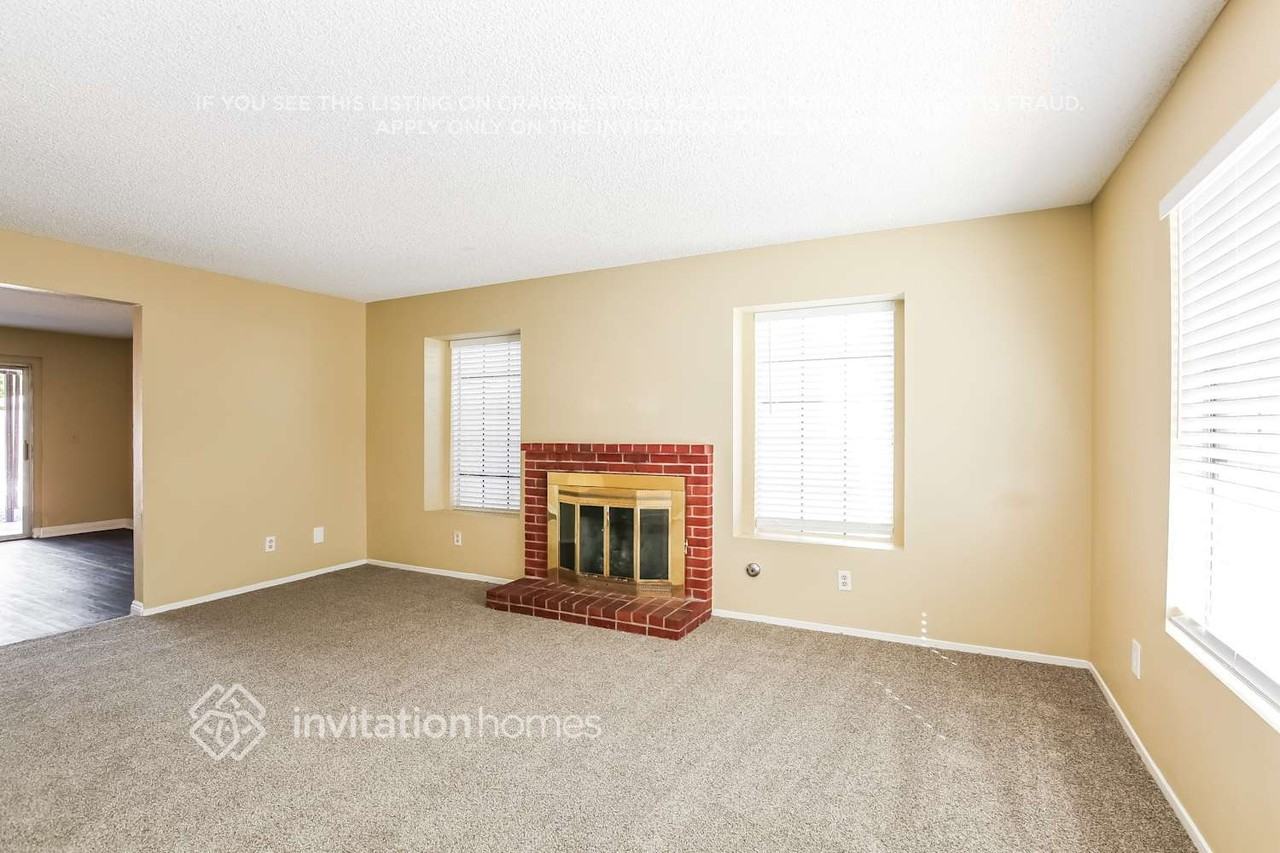 8404 Stapleton Ave - Photo 7 of 18