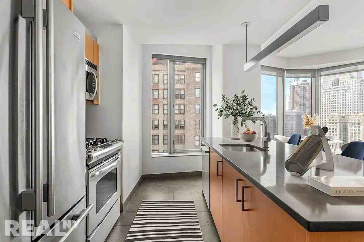 Spruce St #38B - Photo 2 of 7