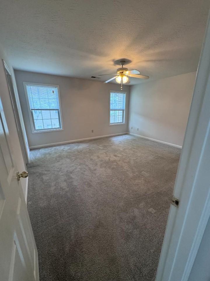 The Townhomes at Remington Place Rentals - Photo 3 of 10