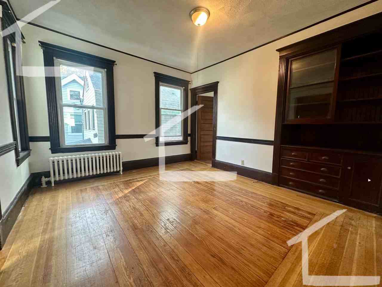 77 77 Fairbacks St - Photo 3 of 19