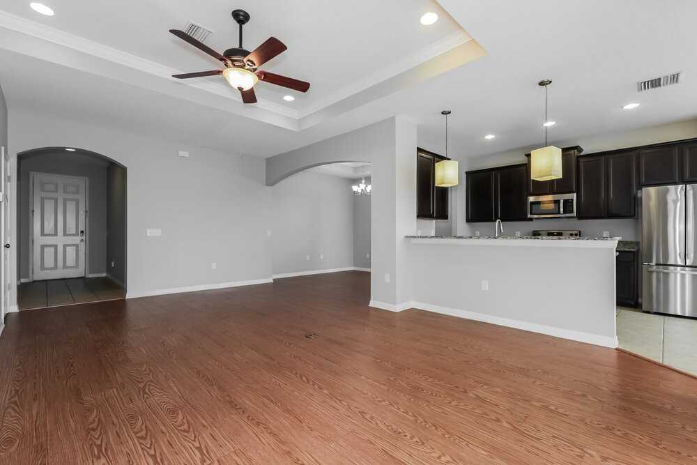 3911 Constantine Loop - Photo 3 of 16