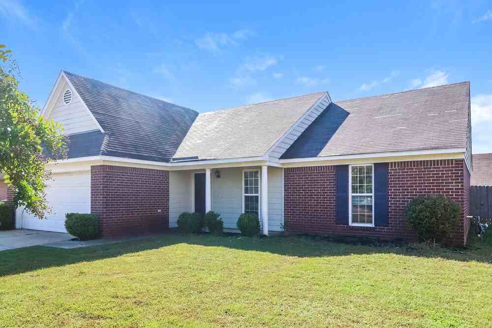 8037 Green Valley Cv - Photo 3 of 16