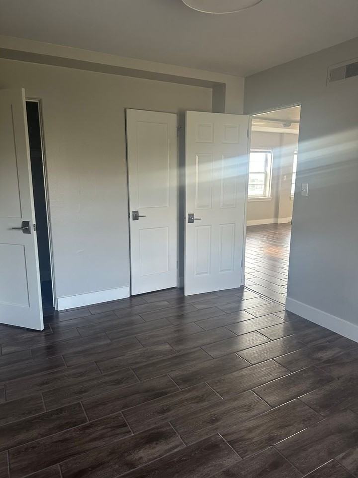 Grandview Apartments - Photo 7 of 14
