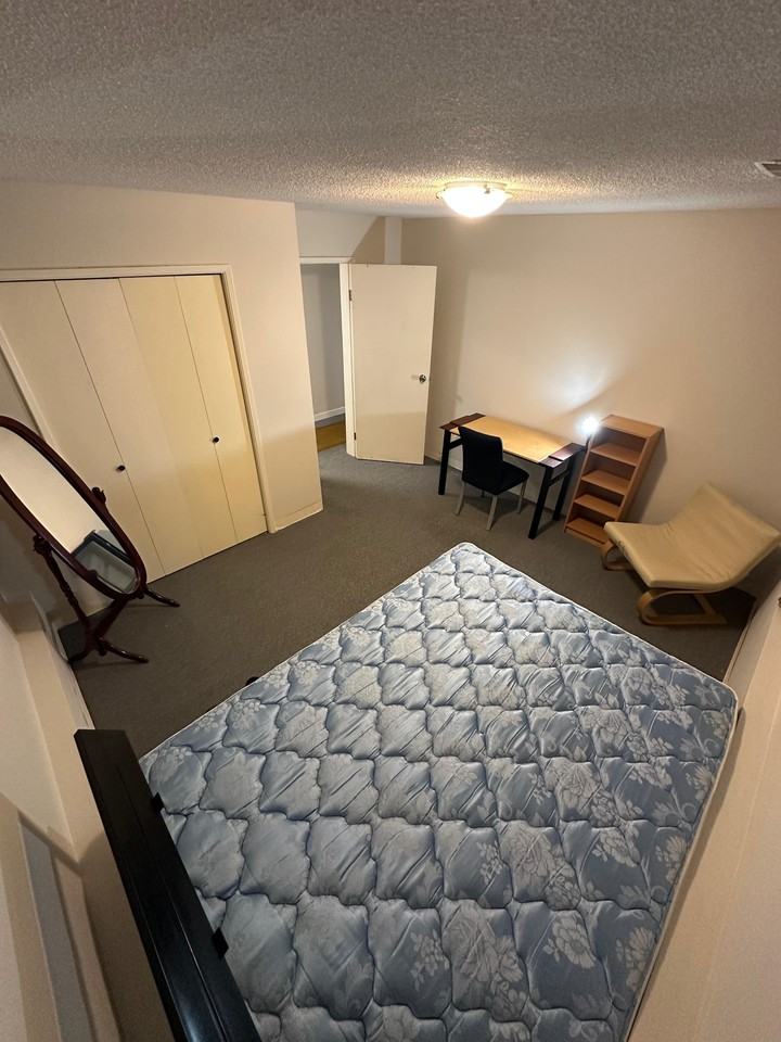 784 56th Ave E #1 - Photo 4 of 10