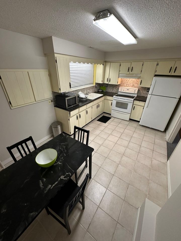 784 56th Ave E #1 - Photo 2 of 10