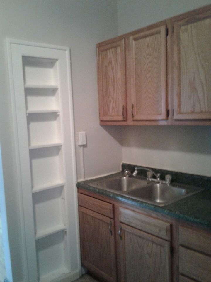 1215 15th Street - Photo 4 of 10