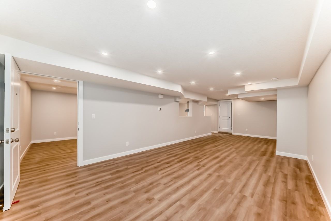 4752 B-4752 Memorial Drive East #1 - Photo 5 of 42