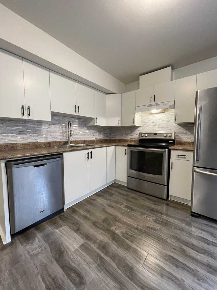 7333 194 St #BS - Photo 4 of 16