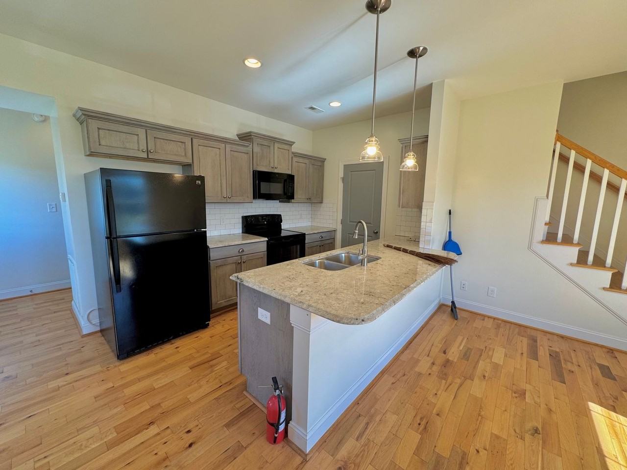 2606A Confederate Ave