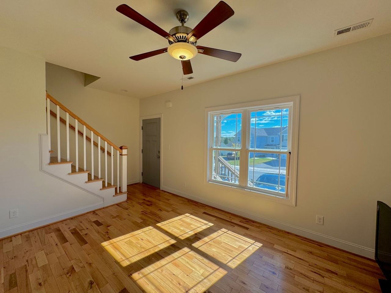 2606 Confederate Avenue - Photo 3 of 13