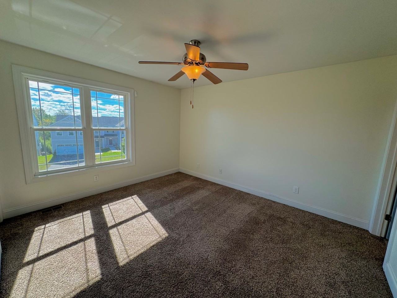 2606 Confederate Avenue - Photo 5 of 13