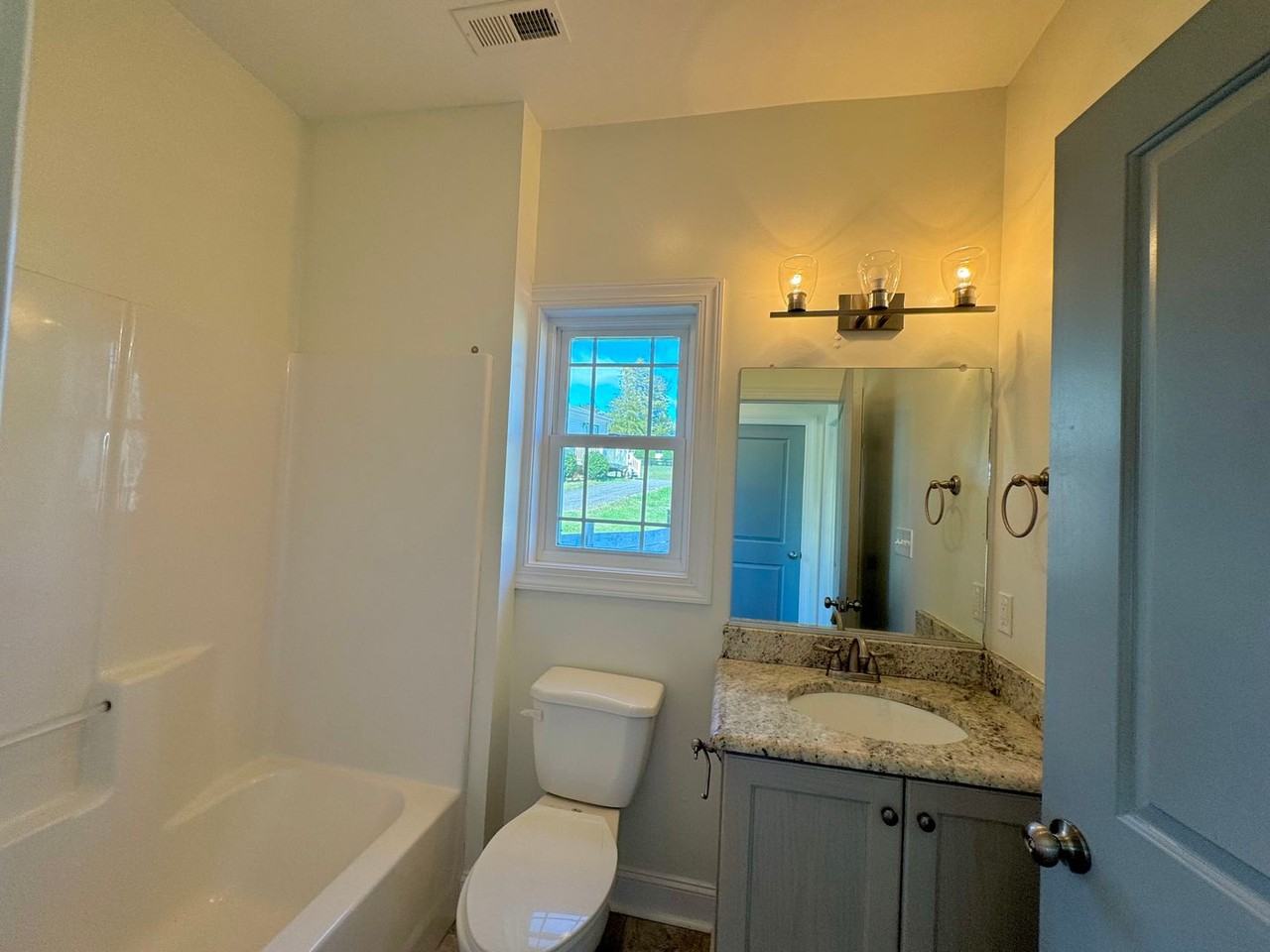 2606 Confederate Avenue - Photo 6 of 13