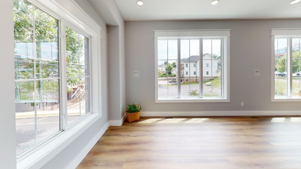 115 20th St - Photo 4 of 18