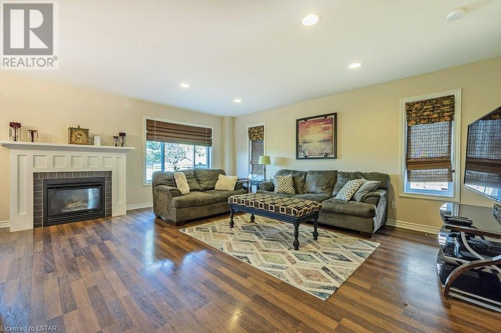 6 Peach Tree Boulevard #1 - Photo 3 of 10