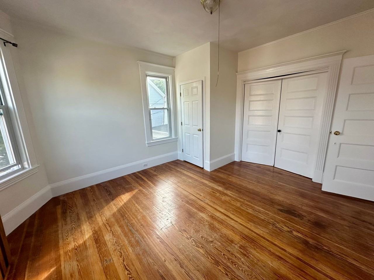 80 Fairbanks St - Photo 5 of 18