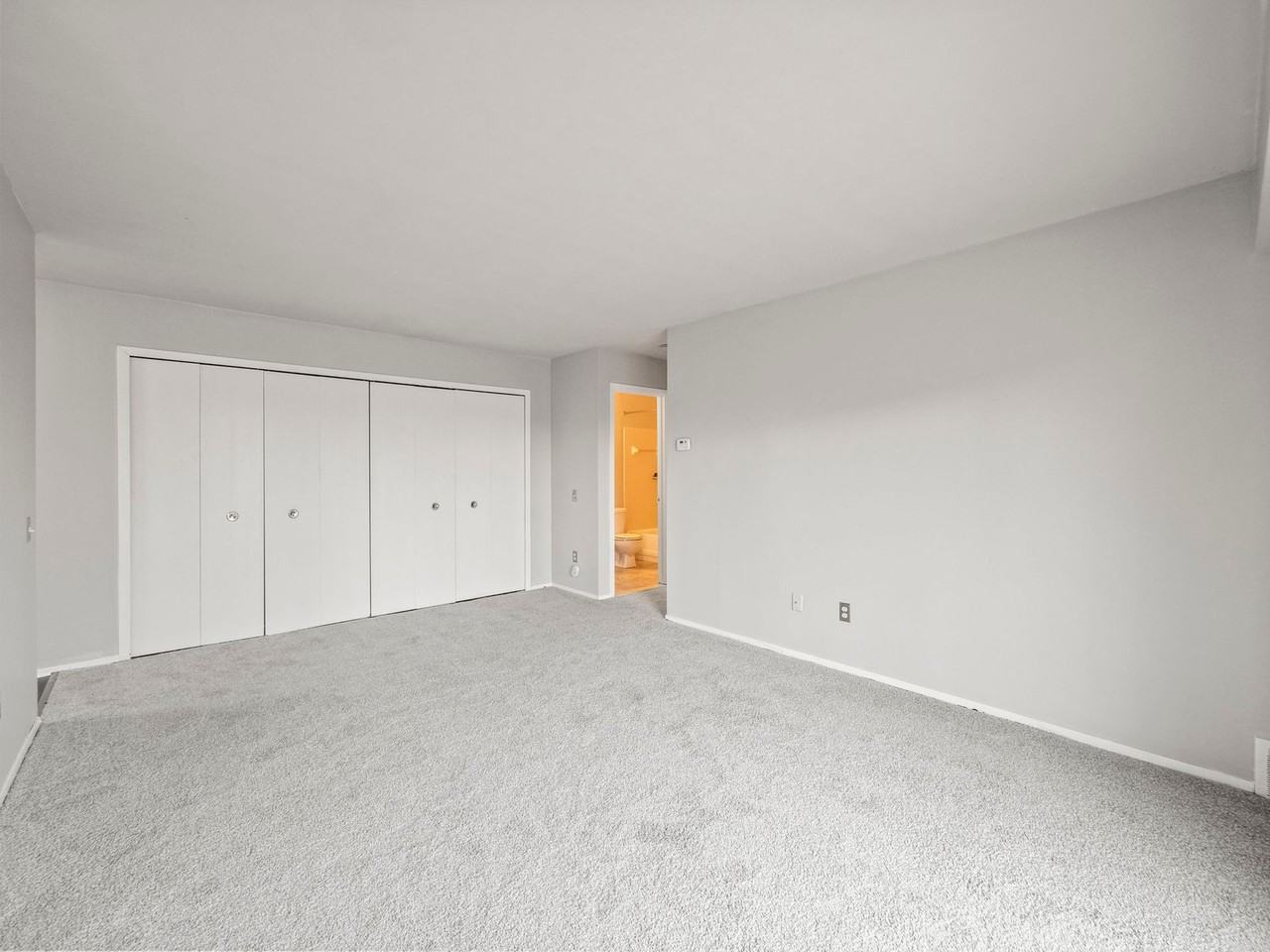 Glenwood Apartments - Photo 7 of 34