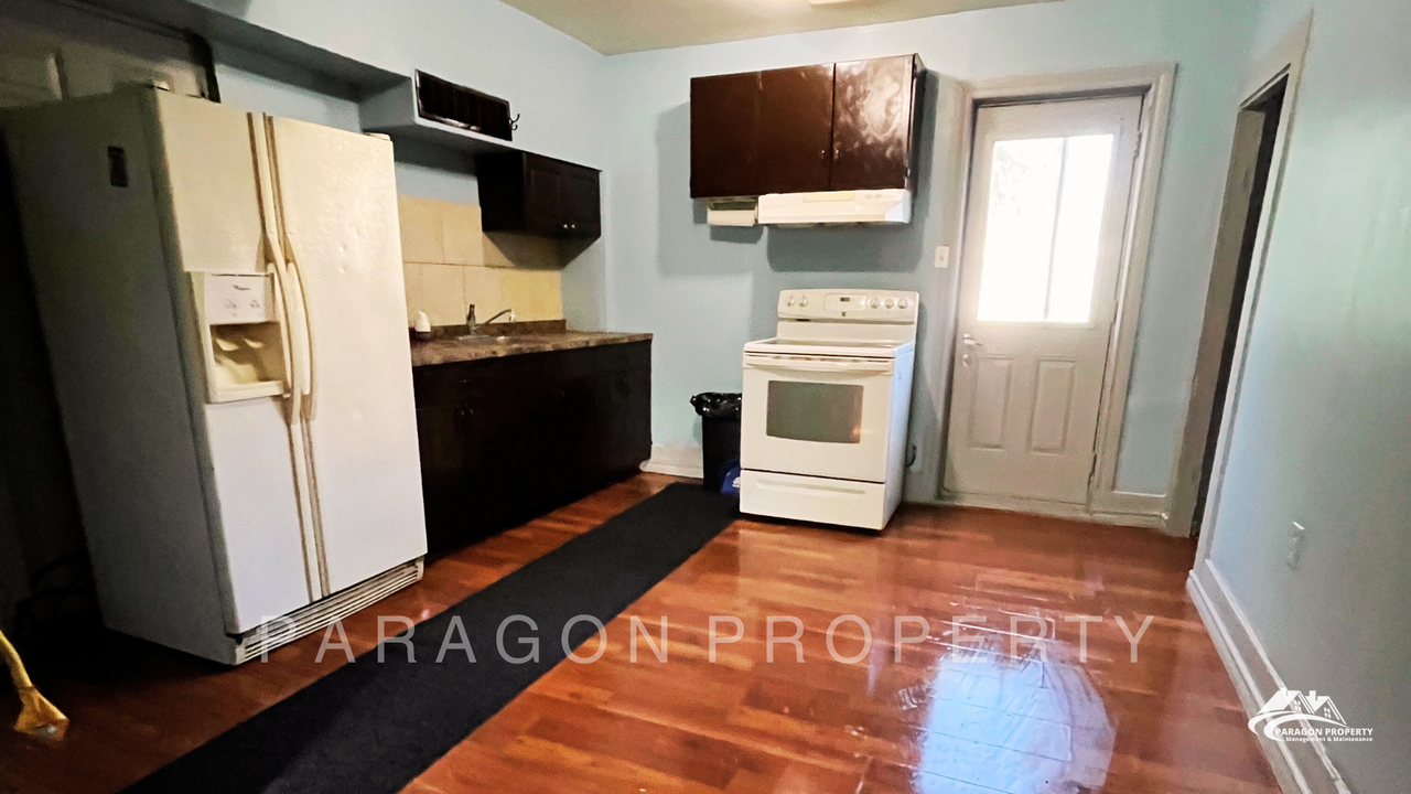 62 Hiram St #A - Photo 3 of 11