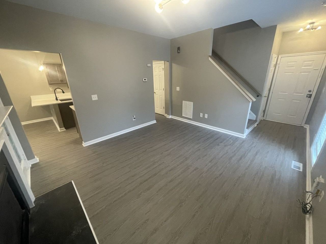 4201 Beacon Crest Way - Photo 5 of 25