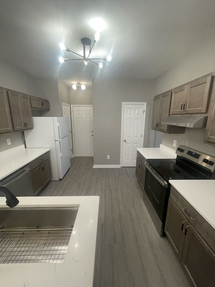 4201 Beacon Crest Way - Photo 7 of 25