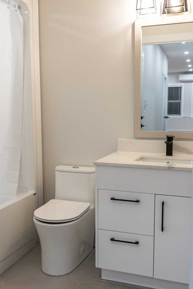 119 Colonial Cres #2 - Photo 2 of 10