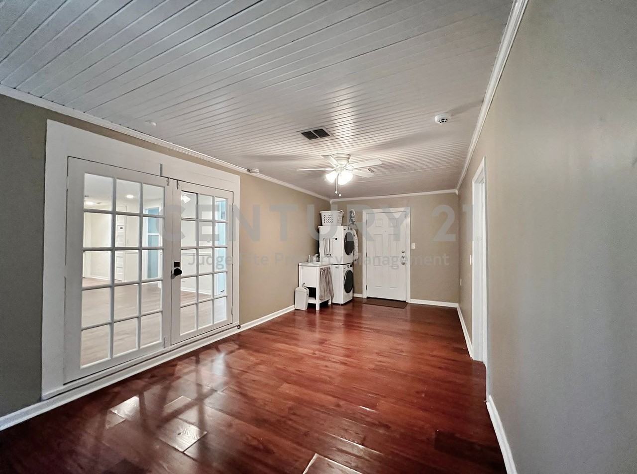 713 Spring St - Photo 6 of 19