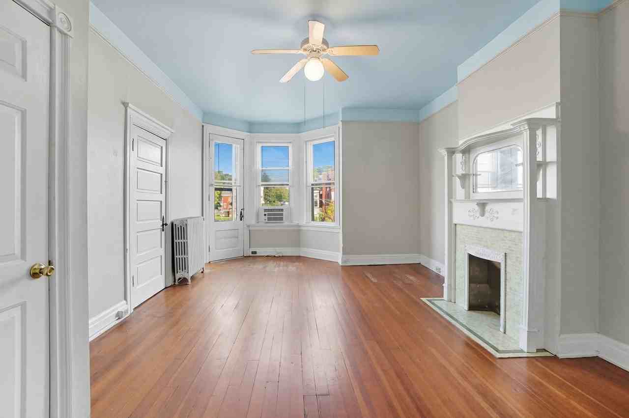The Herford Apts - Photo 7 of 50