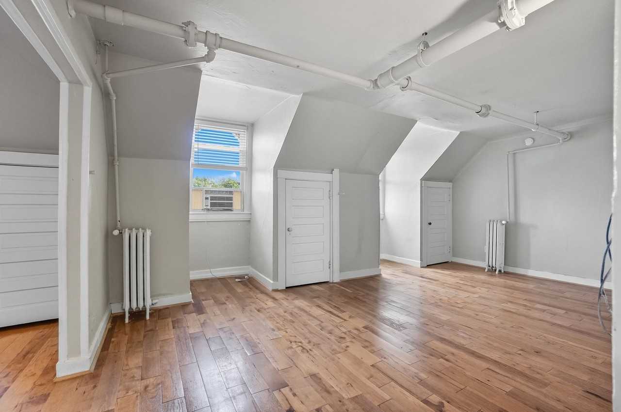 The Herford Apts - Photo 5 of 50