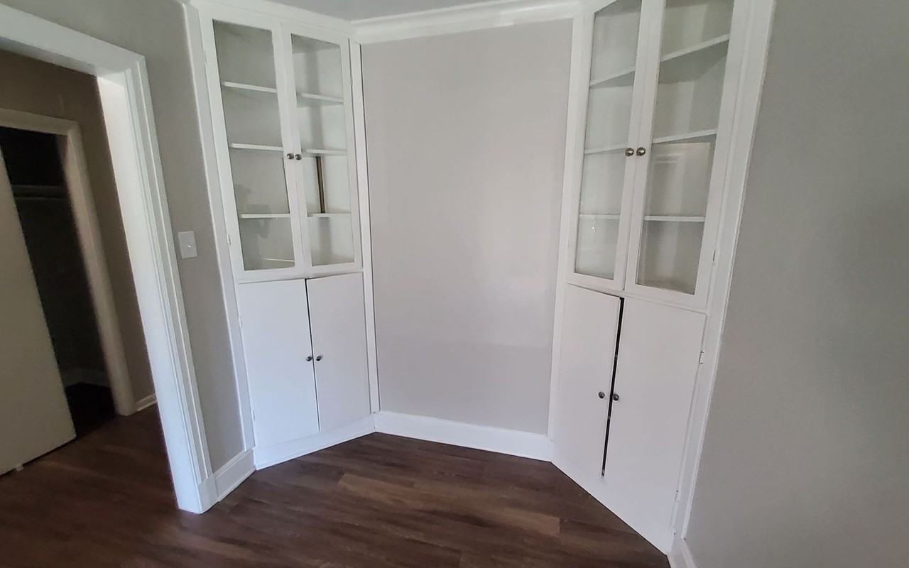 3994 Oak Cliff Rd - Photo 5 of 10