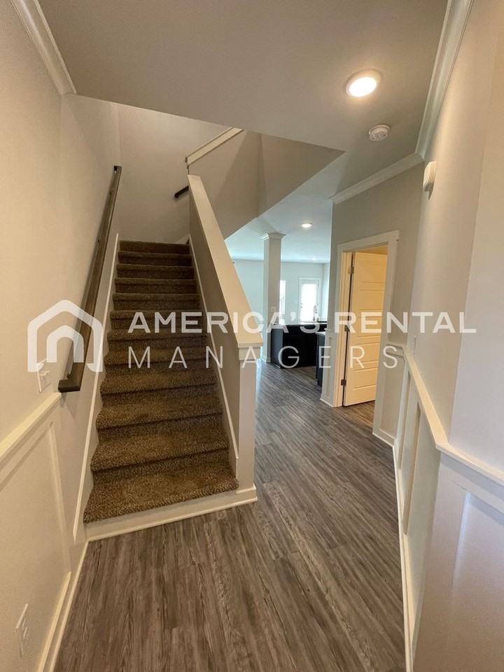 5714 Cheshire Cove Cir - Photo 3 of 38