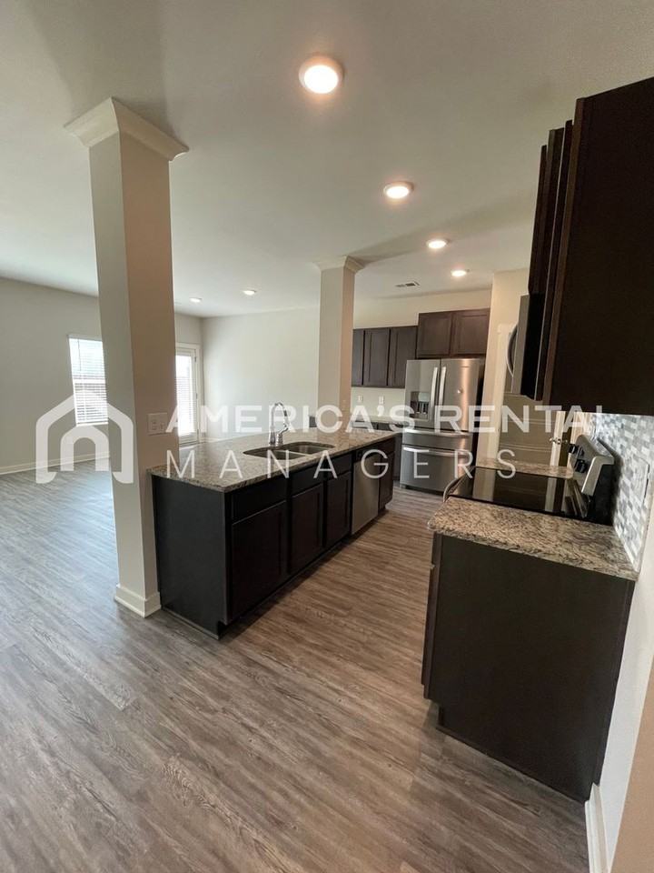 5714 Cheshire Cove Cir - Photo 5 of 38