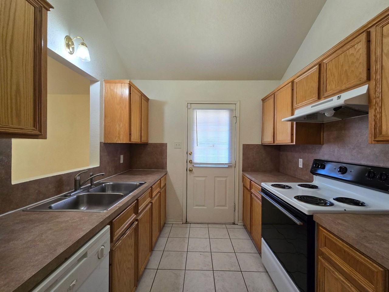 4109 Alan Kent Dr #A - Photo 5 of 26