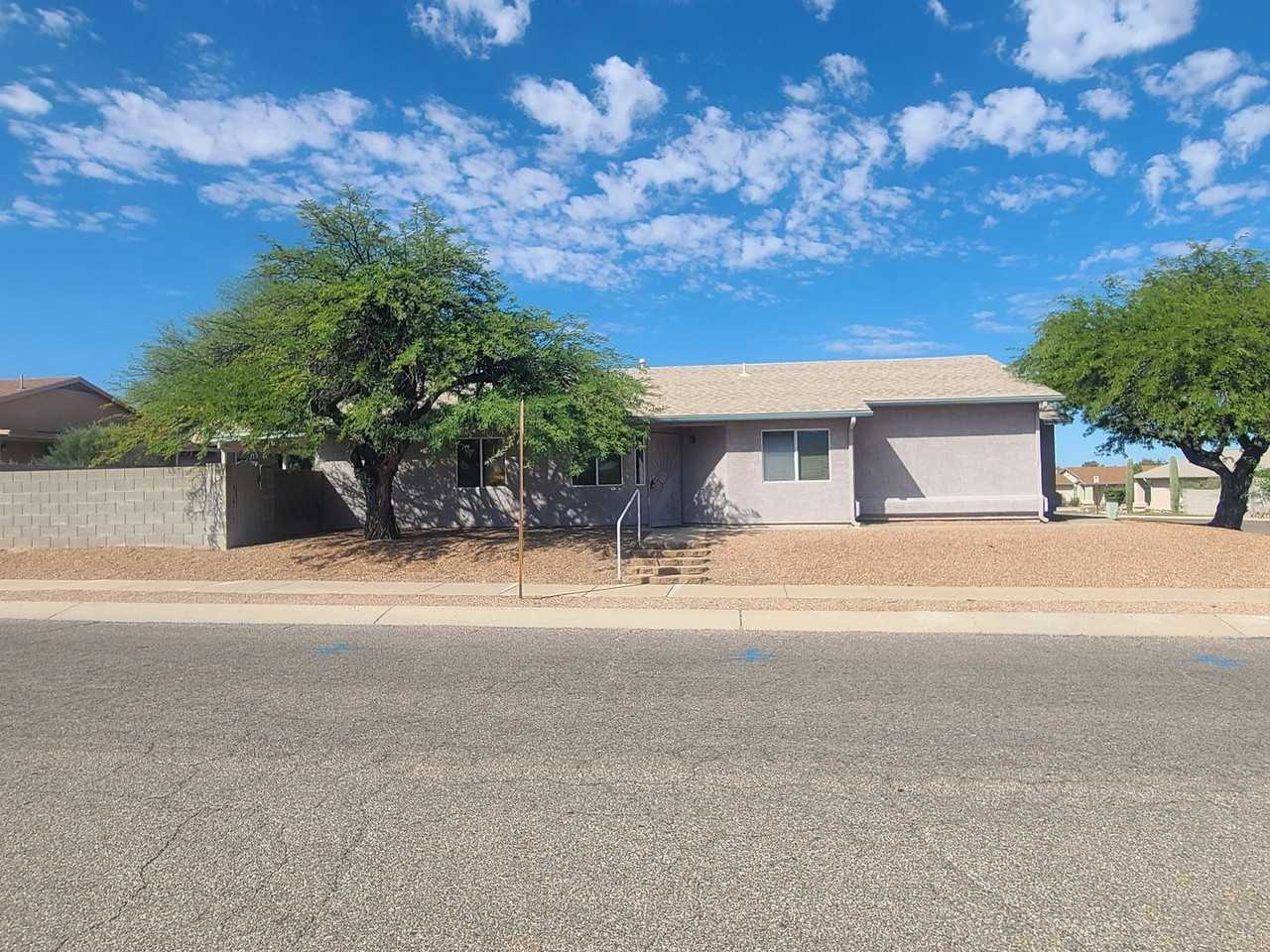 8896 E Apple Tree Dr - Photo 3 of 11