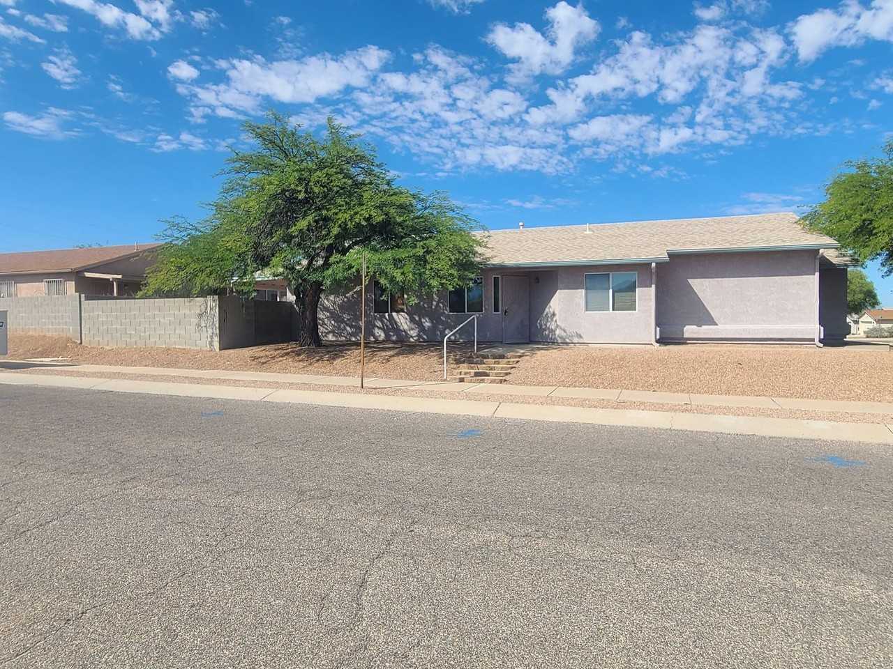 8896 E Apple Tree Dr - Photo 4 of 11