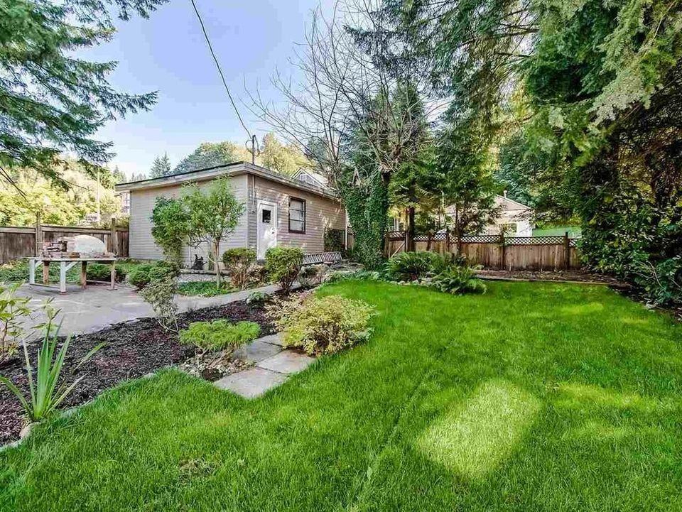 2721 Henry Street - Photo 2 of 15