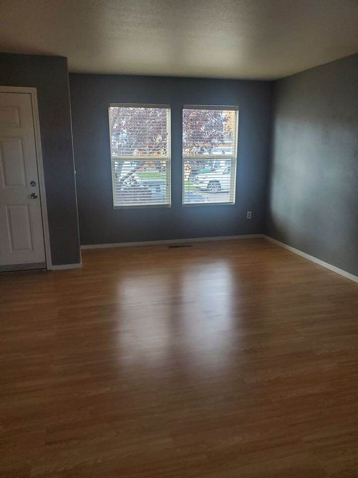 7771 Mariner Cove Drive - Photo 2 of 3