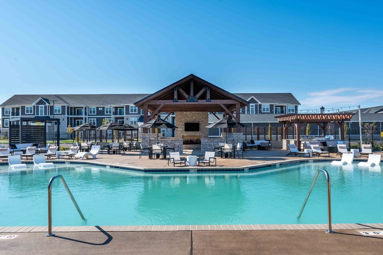 The W - Photo 5 of 28