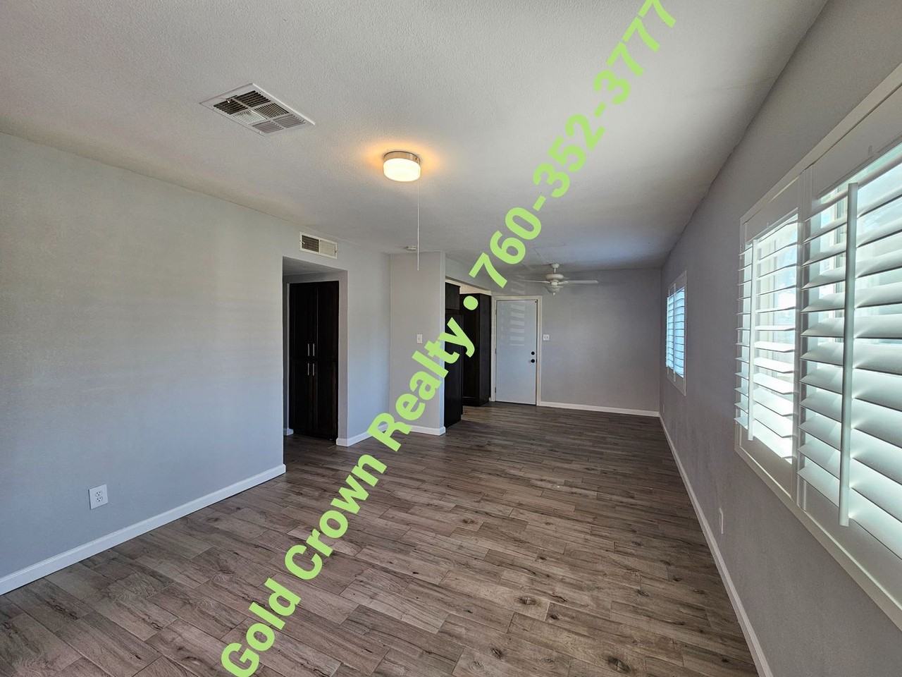 905 E 6th St - Photo 2 of 13
