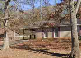 featured image of 505 Chateau Dr Se