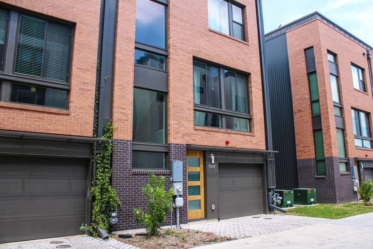 318 W Grayson St #304