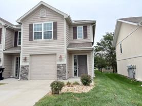 1525 Ne Erin Ct - Photo 1 of 1