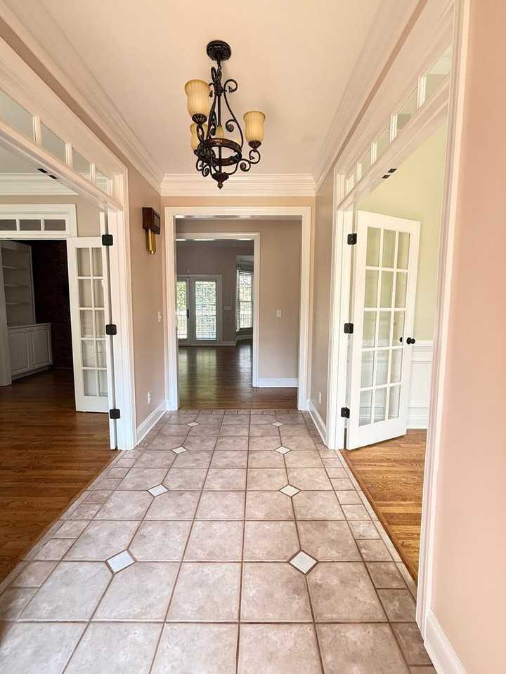 129 129 OakWalk - Photo 2 of 38