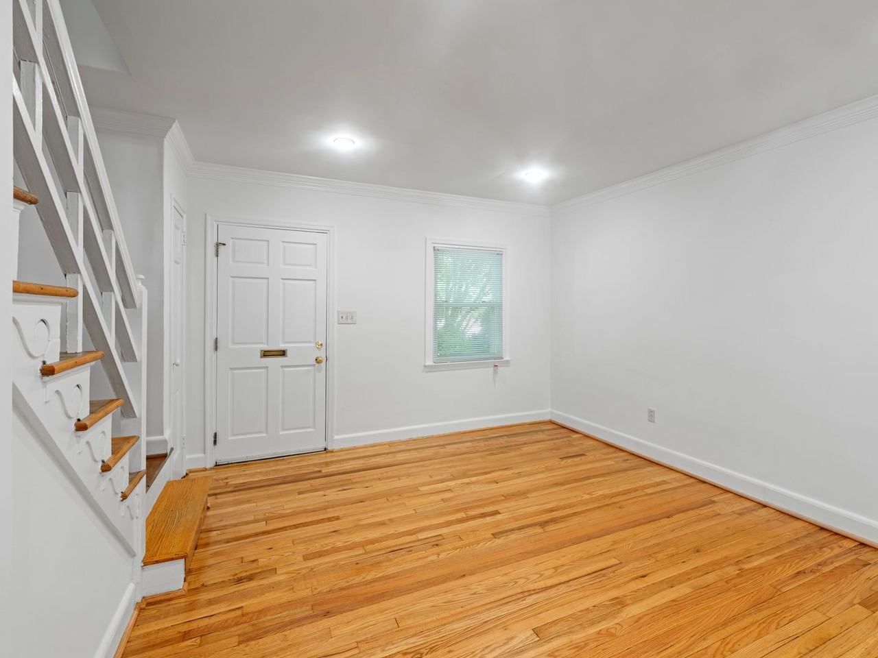 423 Mount Vernon Ave - Photo 2 of 32