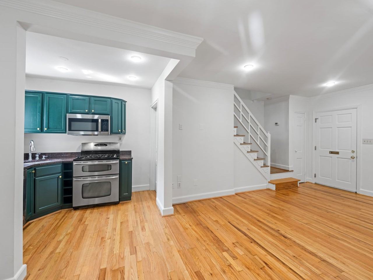 423 Mount Vernon Ave - Photo 5 of 32