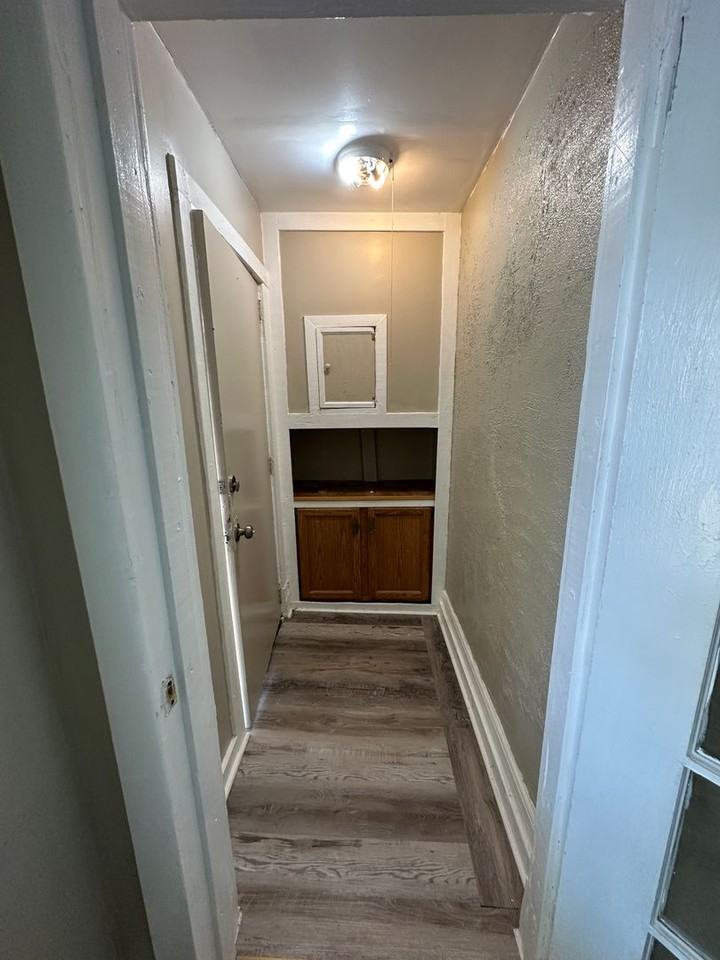 212 Grote Street #1 - Photo 5 of 50