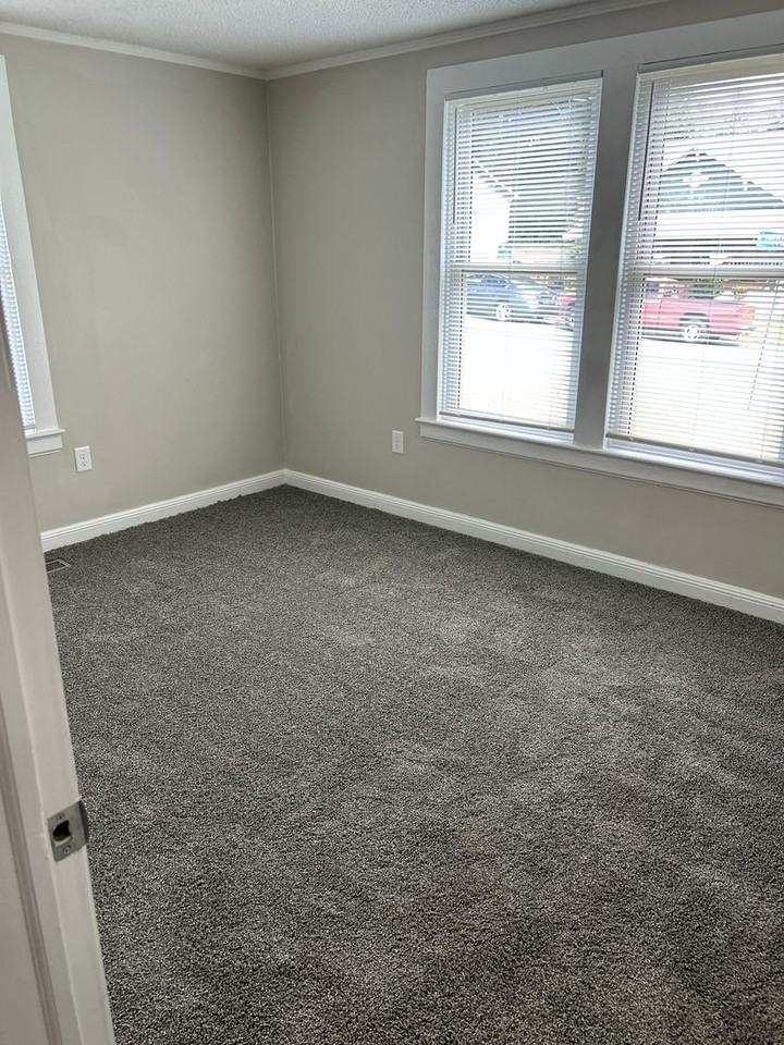 1234 1234 NE TWENTY-FOURTH STREET - Photo 6 of 17