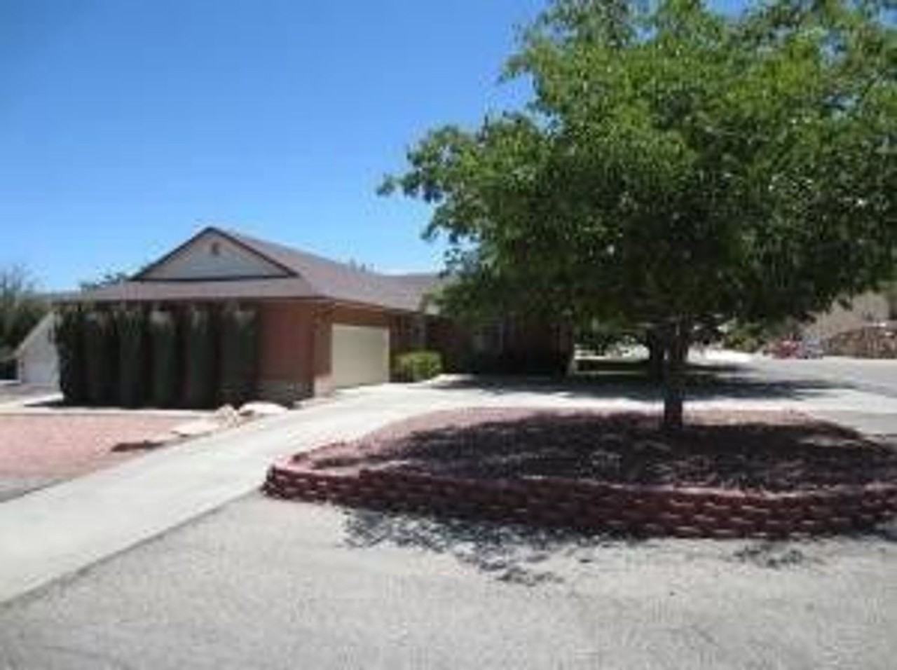 1025 Fort Pierce Drive - Photo 4 of 35