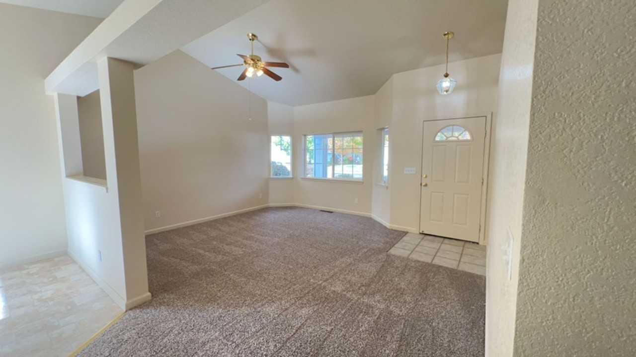 1325 Chichester Dr - Photo 6 of 18