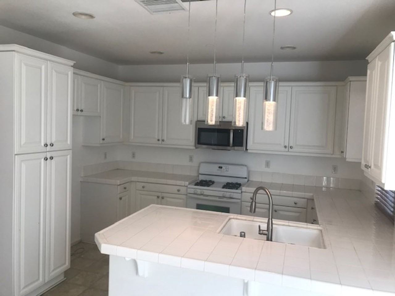 9788 Winterberry Dr - Photo 7 of 49