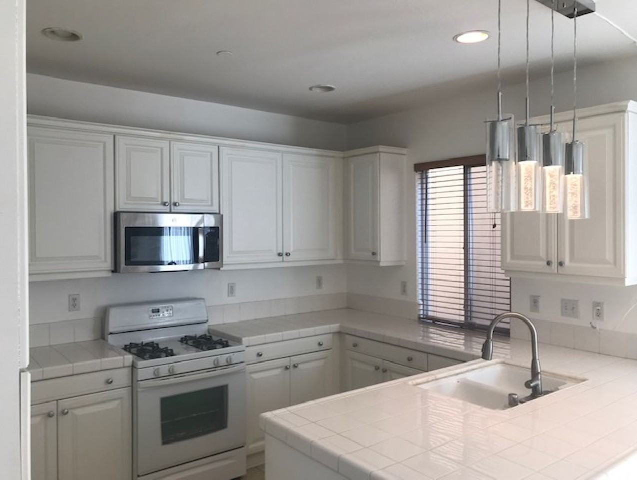 9788 Winterberry Dr - Photo 6 of 49